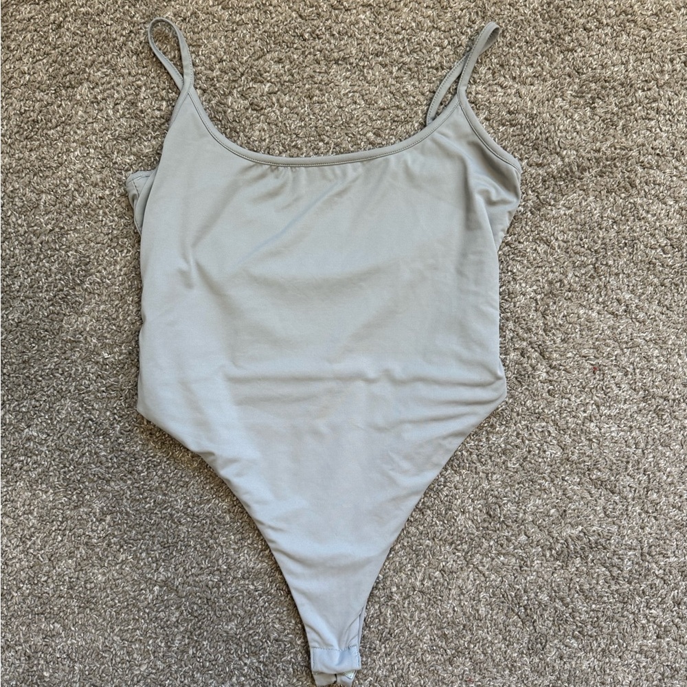 Meshki bodysuit M